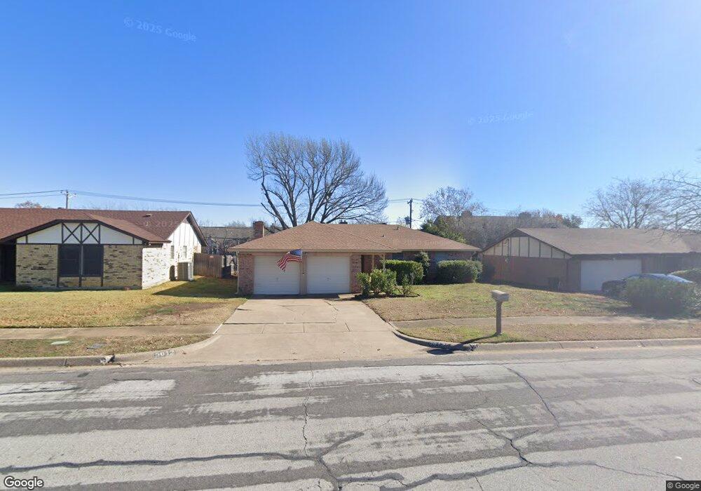 5612 Newman Dr, North Richland Hills, TX 76180 - photo 1