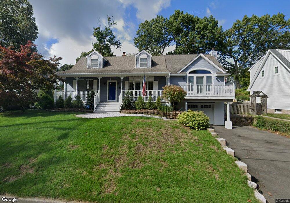 211 Spruce St, Midland Park, NJ 07432 - photo 1