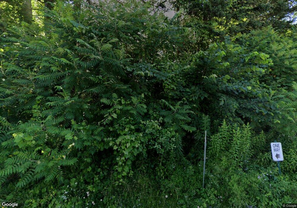 1006 Memorial Dr, Saint Johnsbury, VT 05819 - photo 1