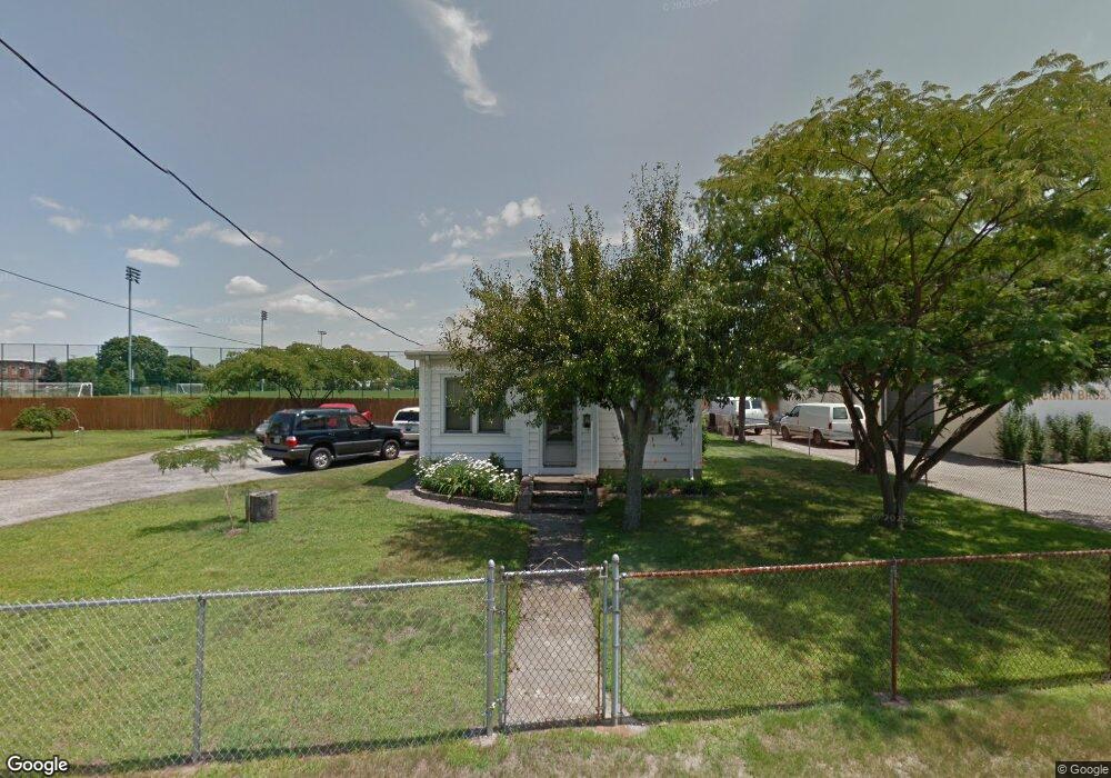 351 York Ave, Pawtucket, RI 02860 - photo 1