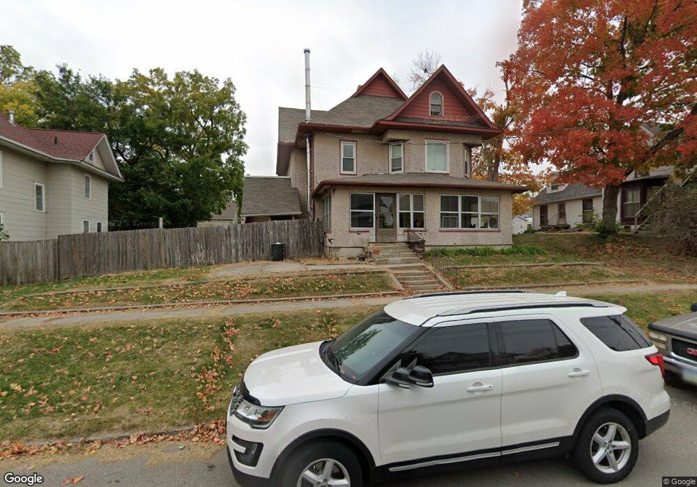 413 W 2nd St S, Newton, IA 50208 - photo 1