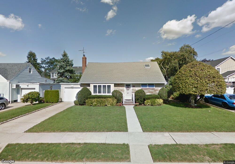 784 Franklin Place, Franklin Square, NY 11010 - photo 1