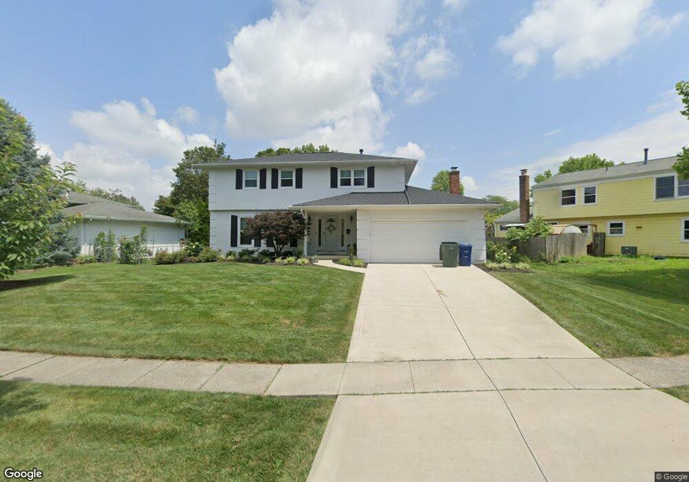 5018 Bridgeport Rd, Columbus, OH 43220 - photo 1