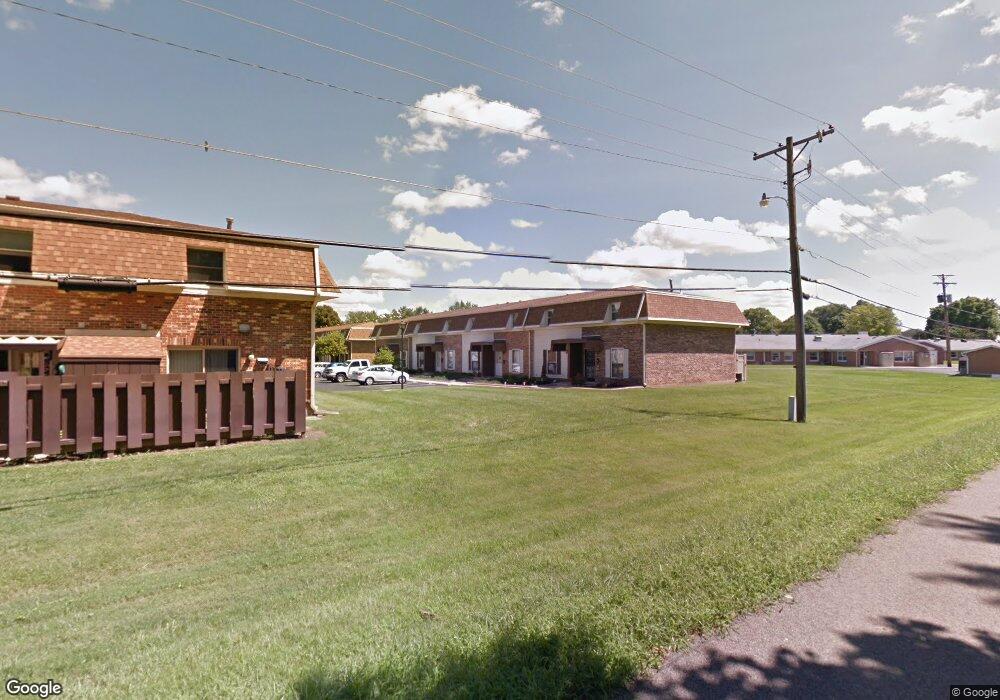 1022 Frederick Dr, Xenia, OH 45385 - photo 1