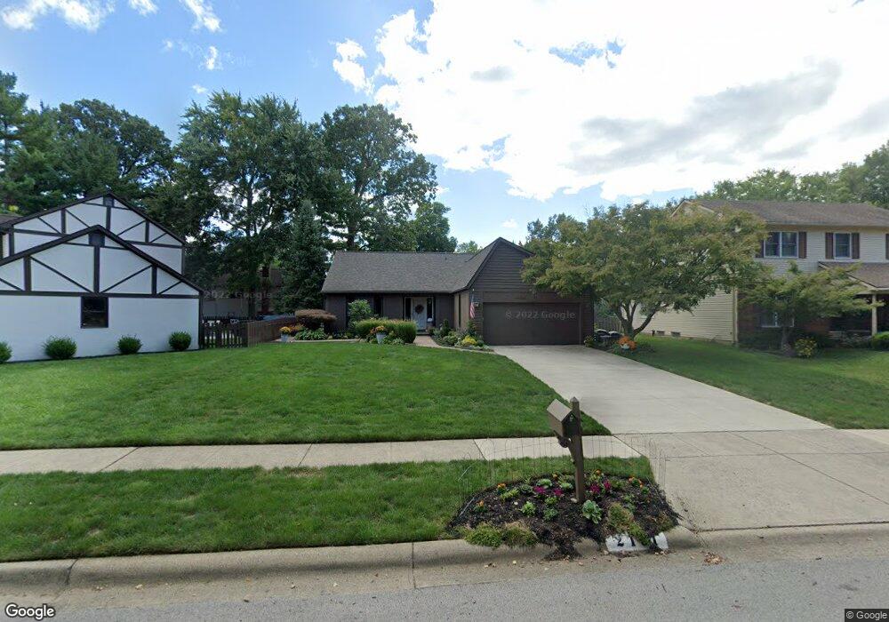 2161 Surreygate Dr, Columbus, OH 43235 - photo 1