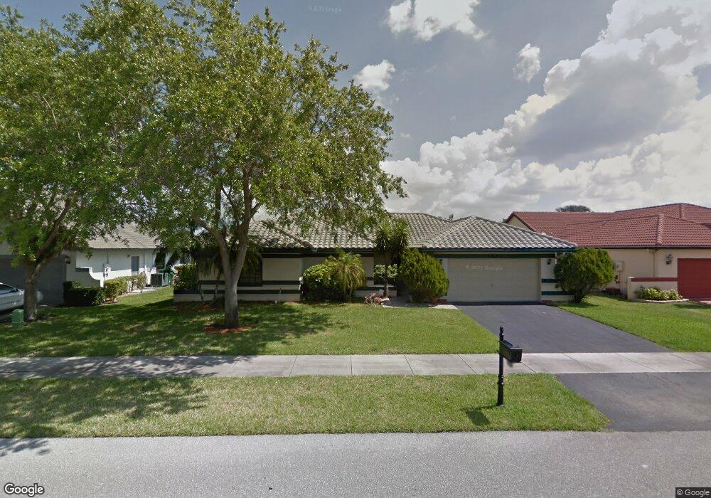 2930 Old Orchard Rd, Davie, FL 33328 - photo 1