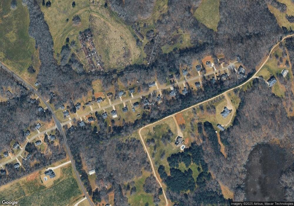 188 Edgefield Dr, Commerce, GA 30529 - photo 1