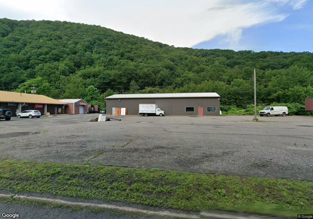 1190 Center St, Tamaqua, PA 18252 - photo 1