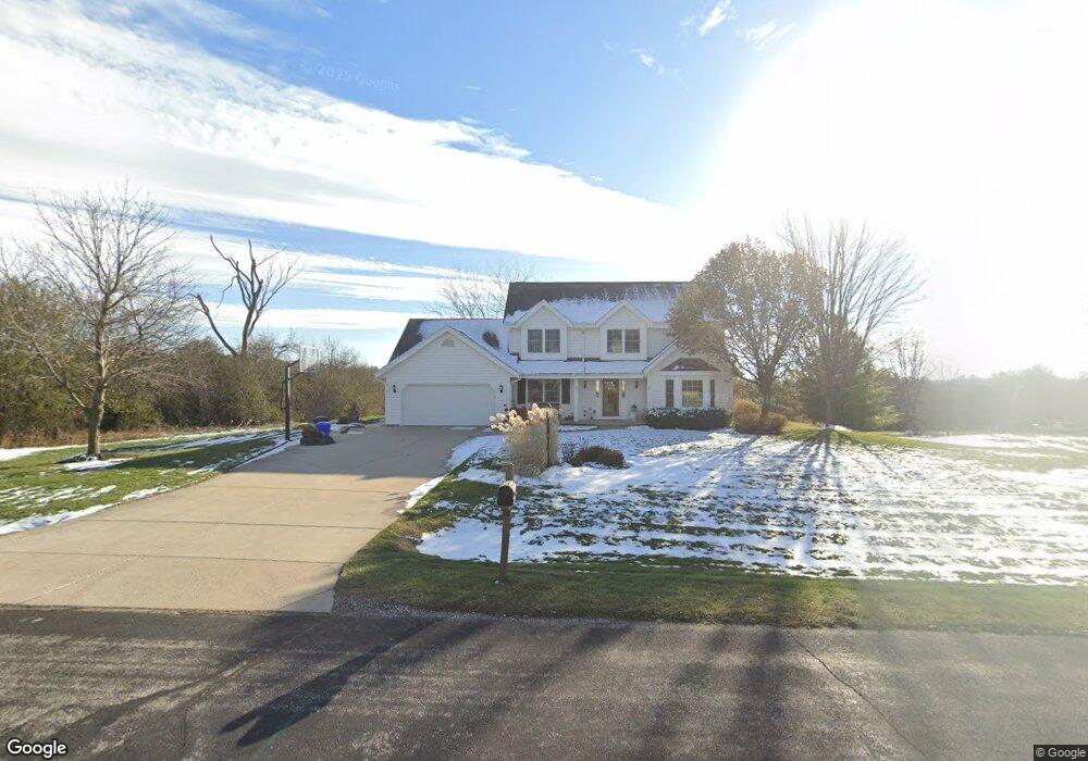 N53W27761 Bantry Rd, Sussex, WI 53089 - photo 1