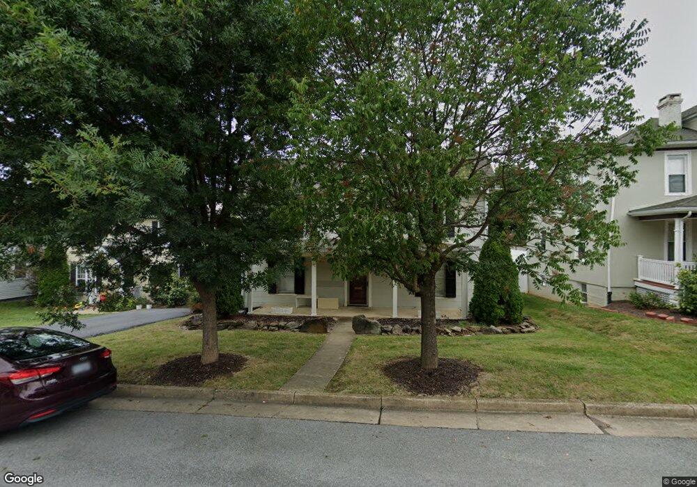 513 Locust Ave, Waynesboro, VA 22980 - photo 1