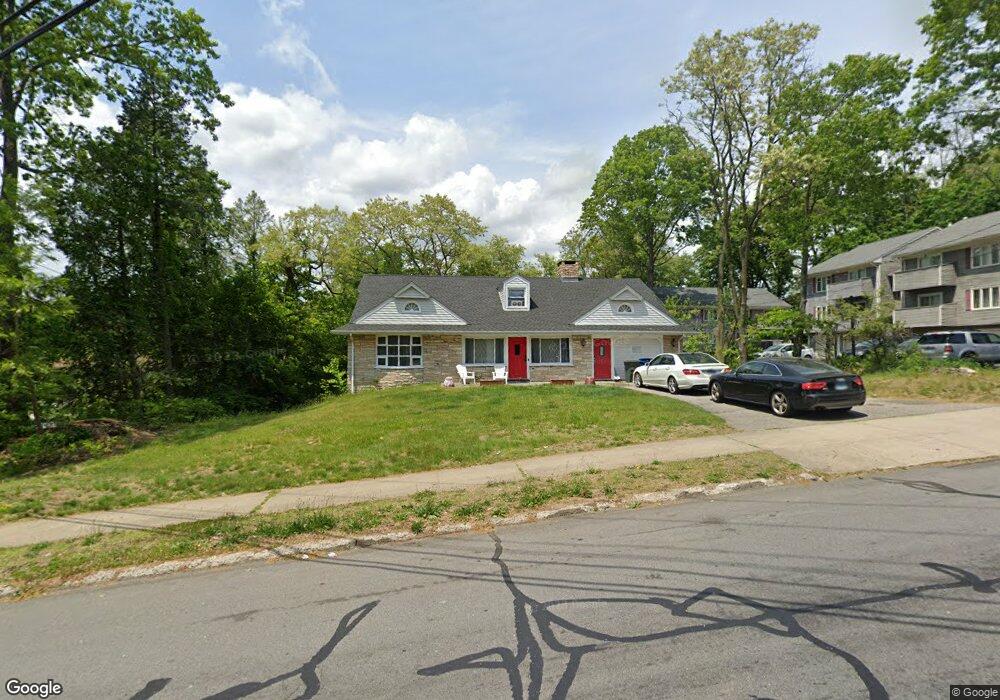 536 Vincellette St, Bridgeport, CT 06606 - photo 1