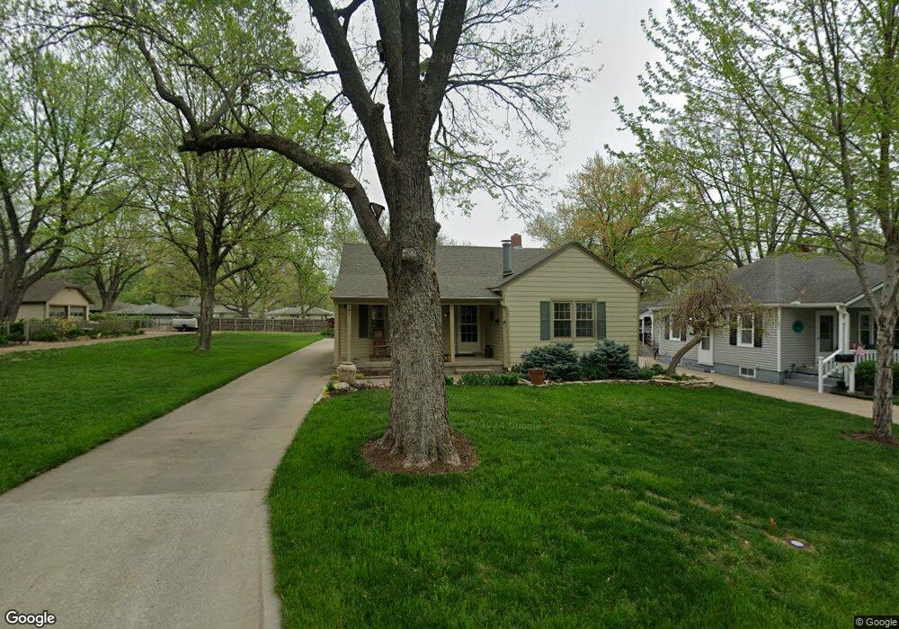1130 SW Frazier Ave, Topeka, KS 66604 - photo 1