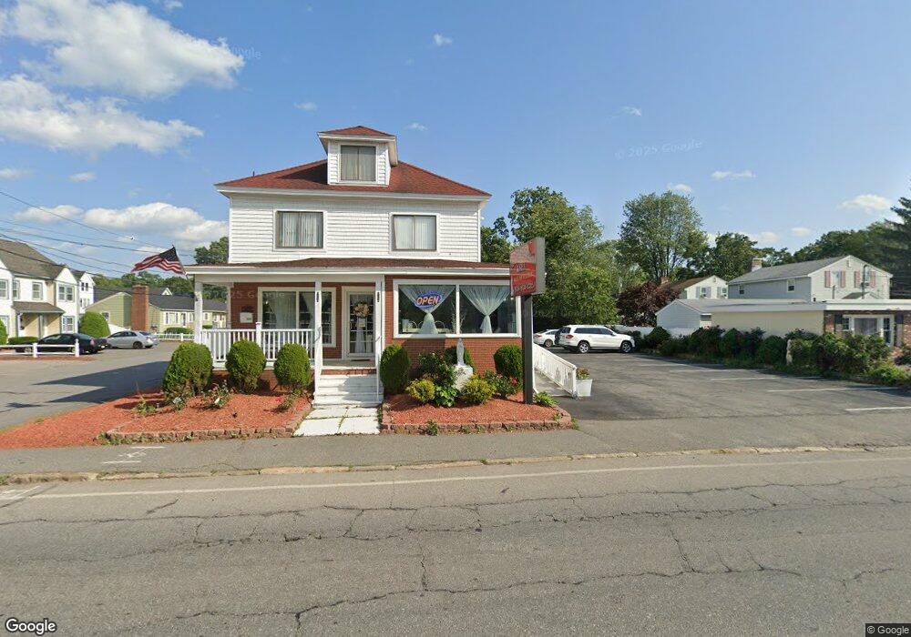 1556 Middlesex St unit 1, Lowell, MA 01851 - photo 1