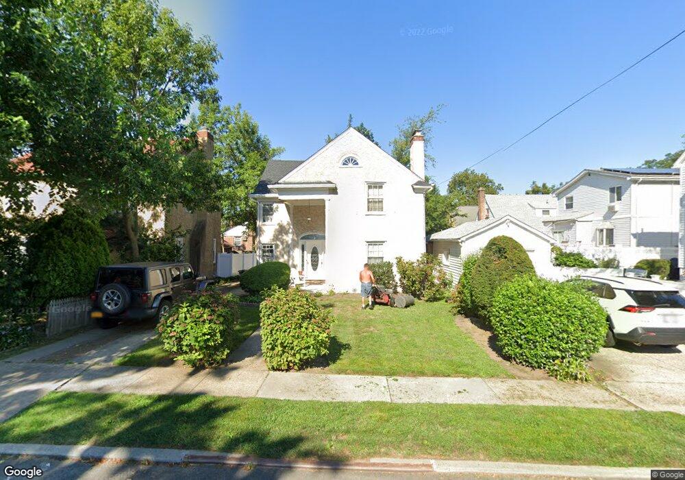 3214 166th St, Flushing, NY 11358 - photo 1