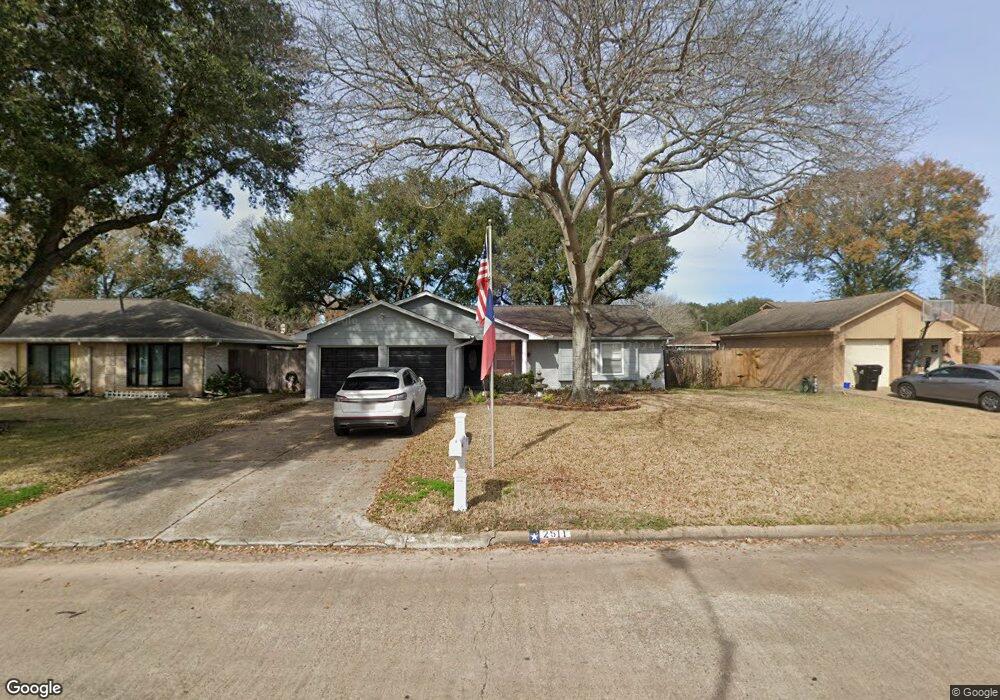 2511 Monroe Ave, Rosenberg, TX 77471 - photo 1