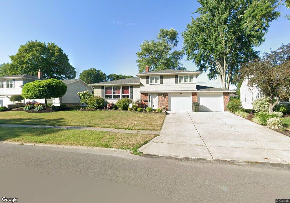 1266 Greenbrier Ln, North Tonawanda, NY 14120 - photo 1