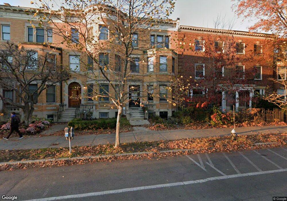 1728 Beacon St unit 2-8, Brookline, MA 02445 - photo 1