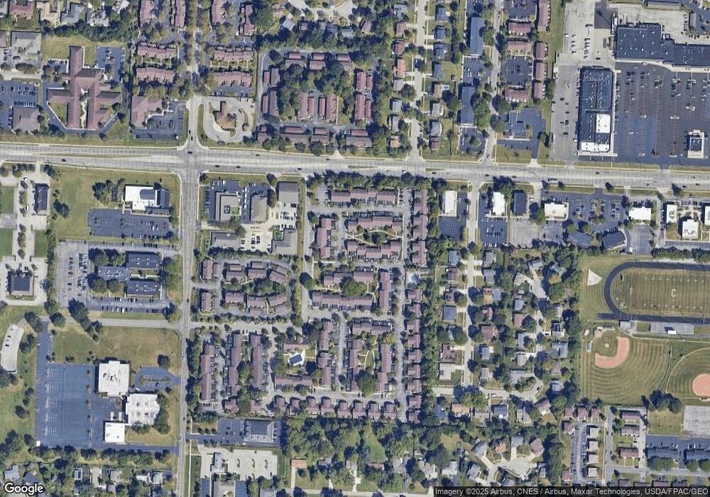 1678 Saint Albans Ct, Columbus, OH 43220 - photo 1