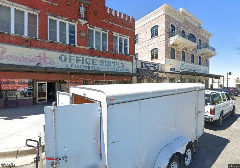 108 Houston Ave, Weatherford, TX 76086 - photo 1