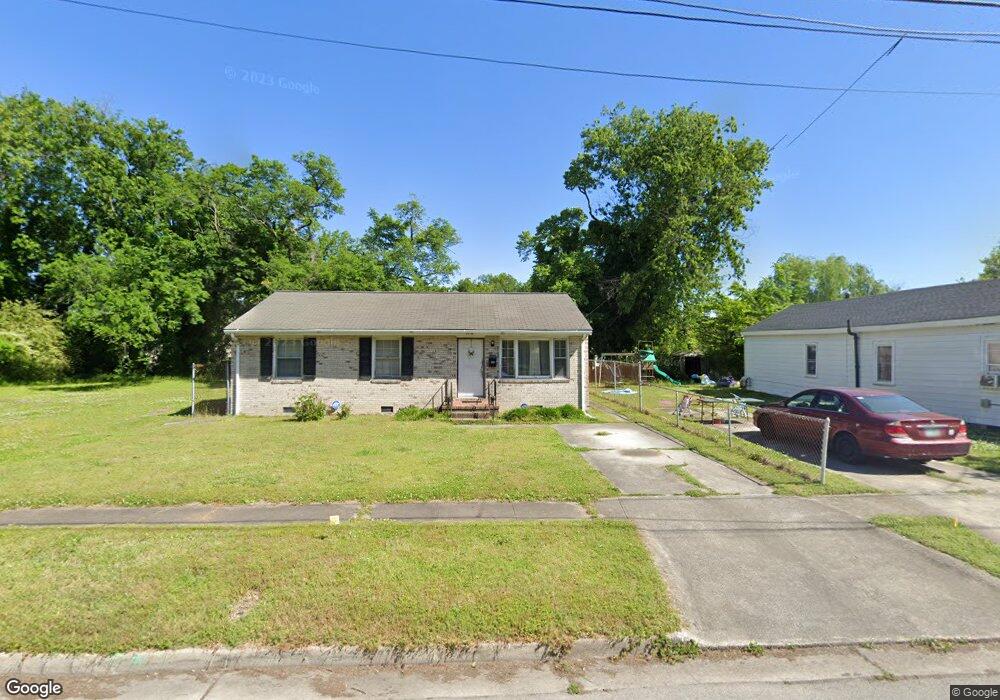 1318 Centre Ave, Portsmouth, VA 23704 - photo 1