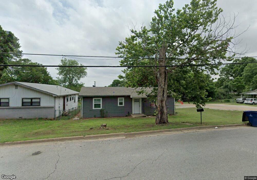 1030 W Bullock St, Denison, TX 75020 - photo 1