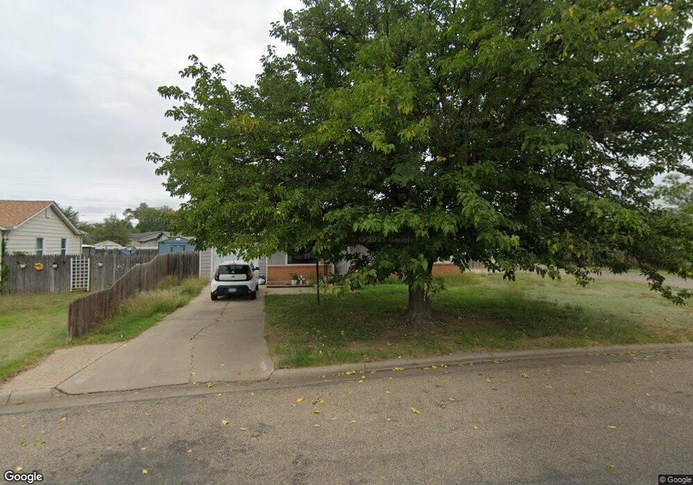 1109 NE 2nd St, Dumas, TX 79029 - photo 1