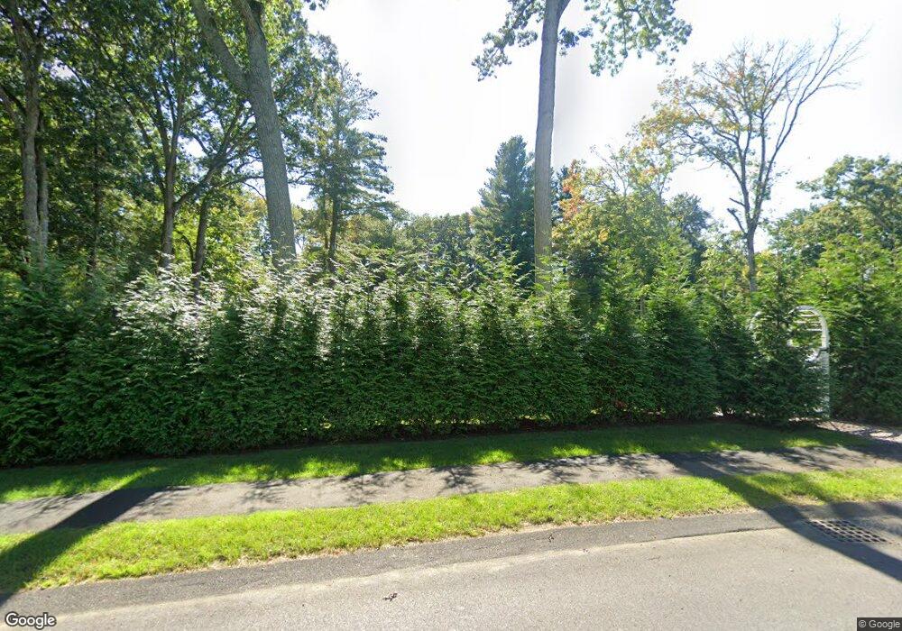 182 Edgewater Dr, Needham, MA 02492 - photo 1