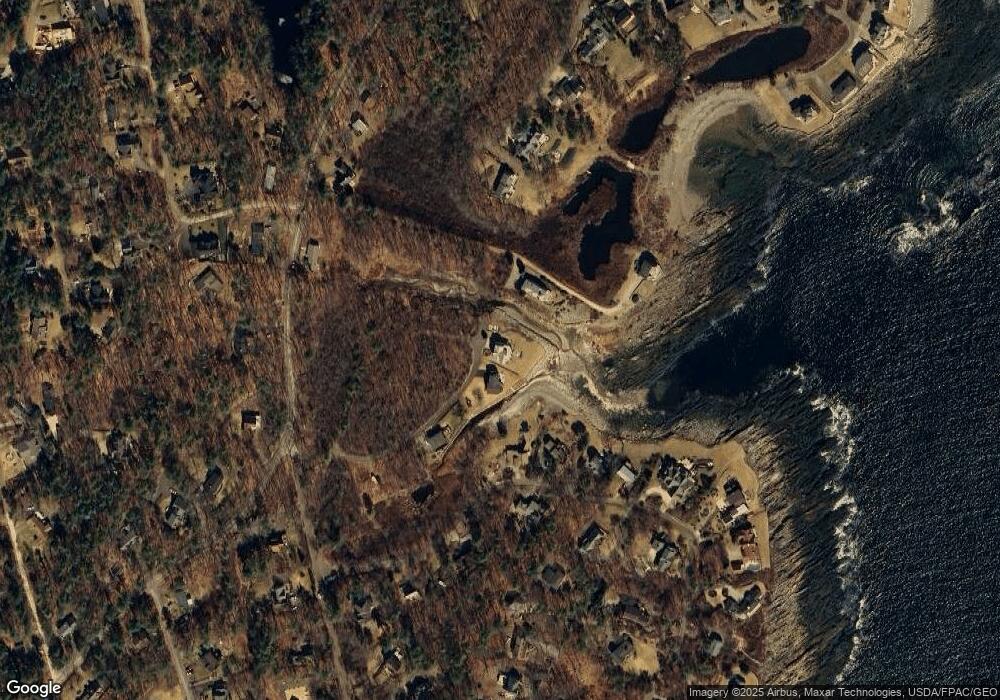 13 Park Cir, Cape Neddick, ME 03902 - photo 1