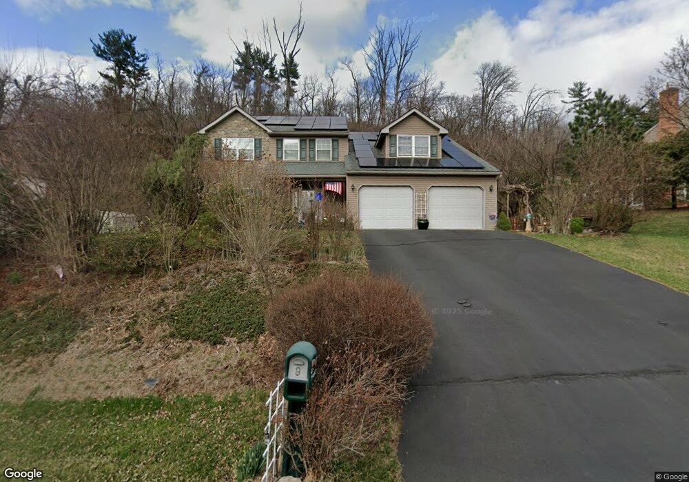 9 Archer Ln, Reading, PA 19607 - photo 1