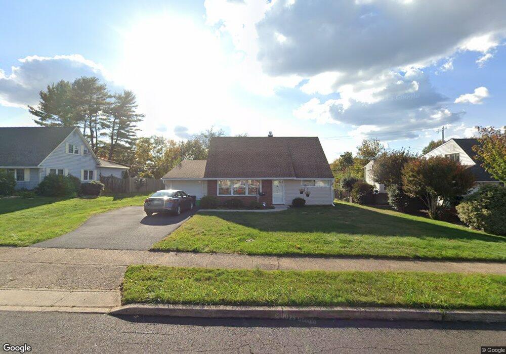 51 Cardinal Rd, Levittown, PA 19057 - photo 1