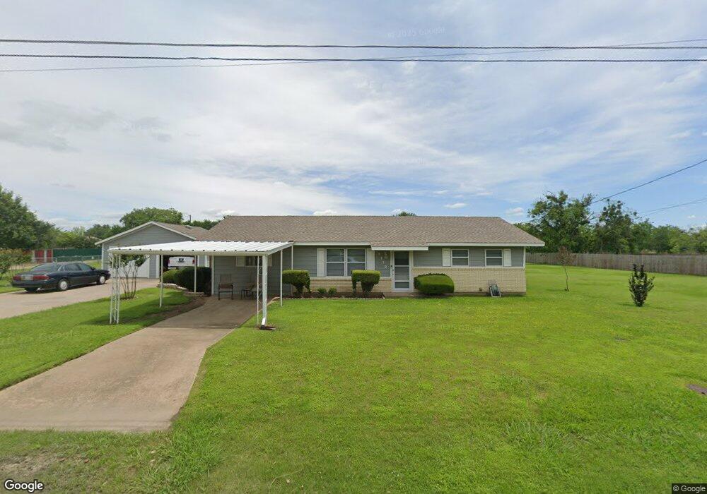 1112 Chase Ave, Cleburne, TX 76031 - photo 1
