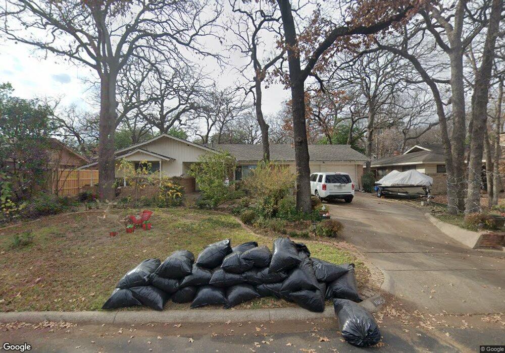 1005 Trailwood Dr, Hurst, TX 76053 - photo 1