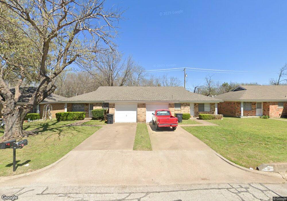 1109 Tanglewood Dr unit 1111, Cleburne, TX 76033 - photo 1