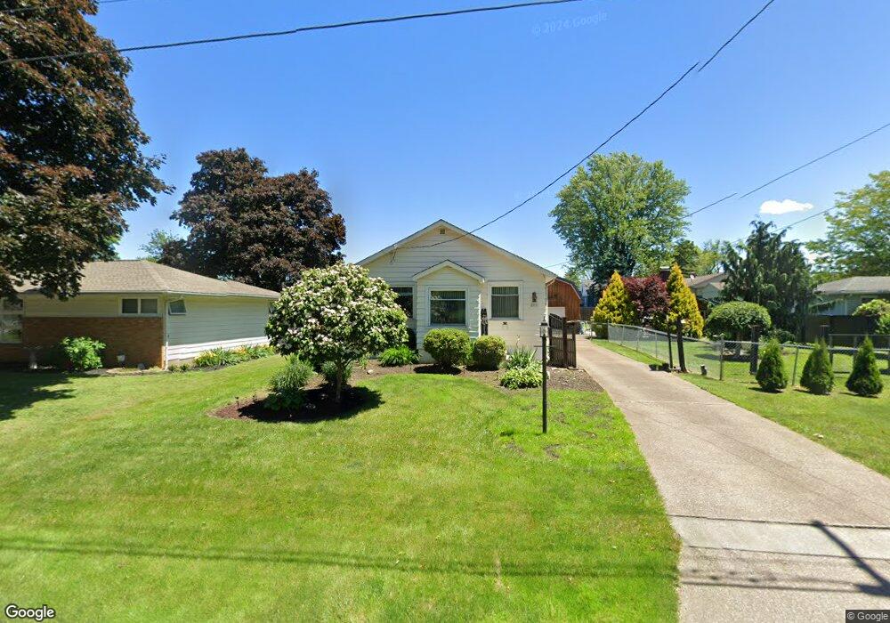 2833 Midland Dr, Erie, PA 16506 - photo 1