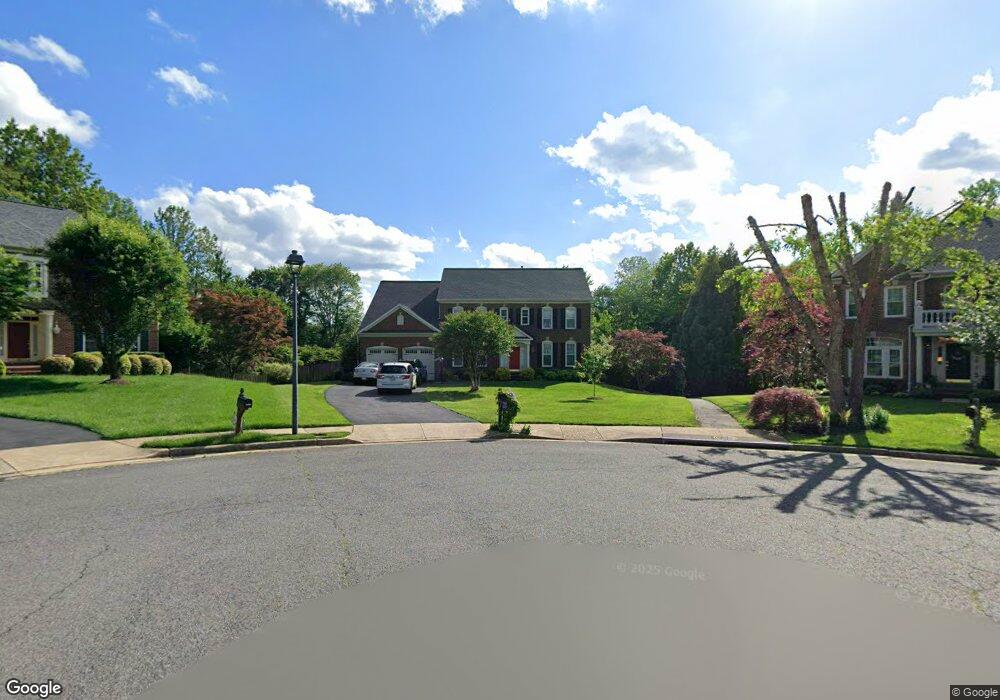 4908 Elsa Ct, Fairfax, VA 22030 - photo 1