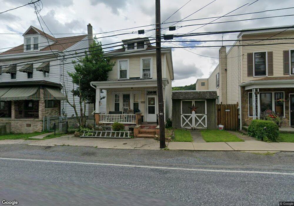 206 Market St, Cumbola, PA 17930 - photo 1