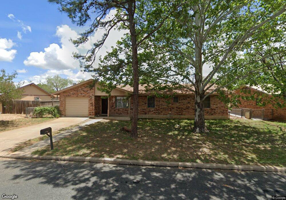 110 W Nimitz St, Fredericksburg, TX 78624 - photo 1
