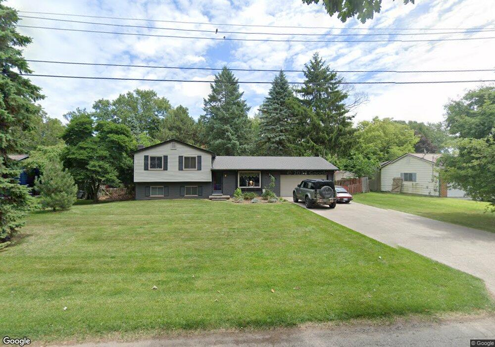 2145 Moorgate Dr, West Bloomfield, MI 48324 - photo 1