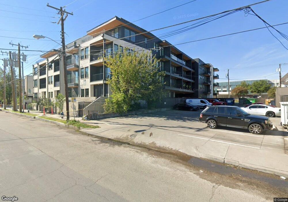 5219 Capitol Ave, Dallas, TX 75206 - photo 1