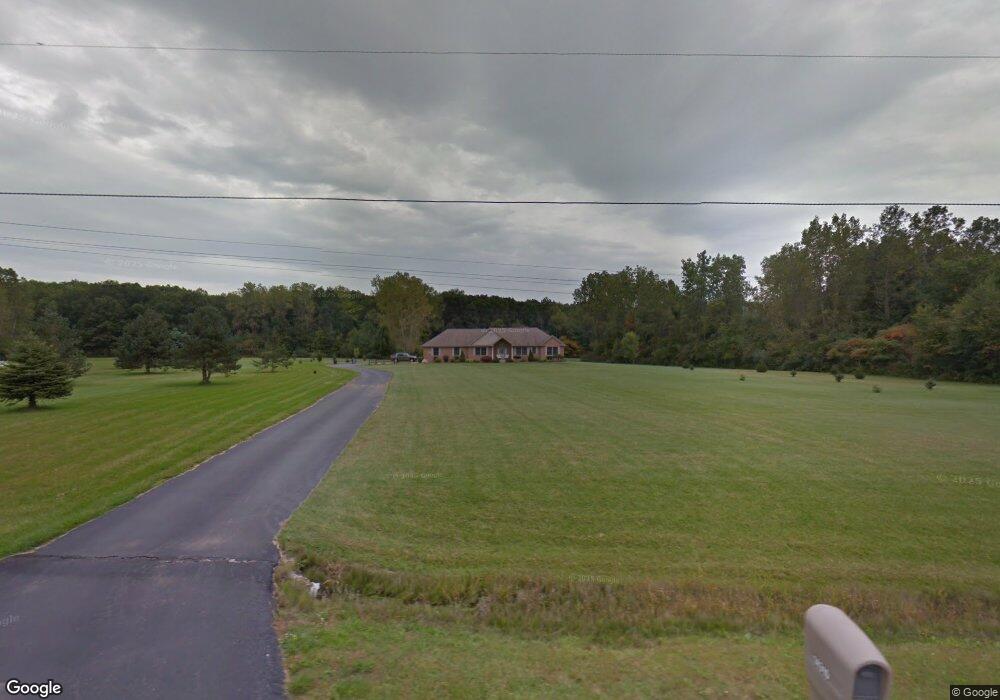 14310 Kenneth Dr, Carleton, MI 48117 - photo 1