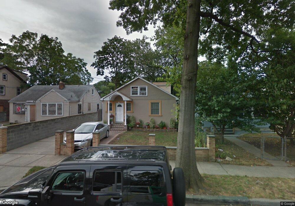 17 Lee St, Roosevelt, NY 11575 - photo 1