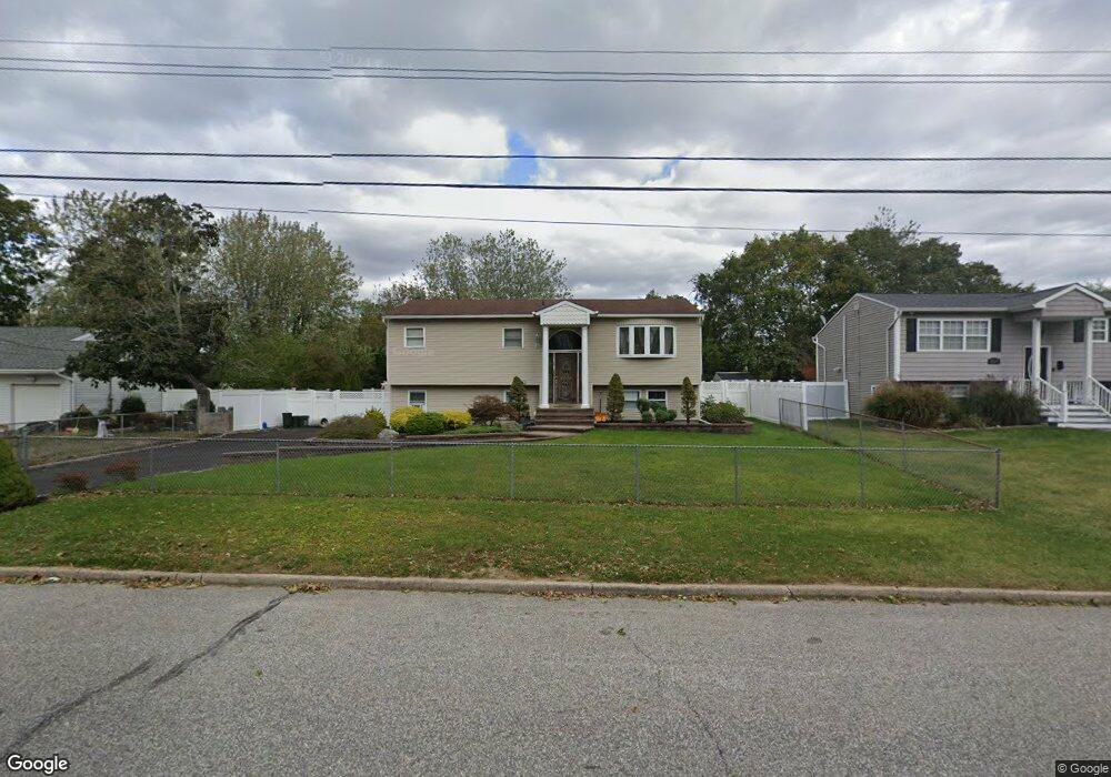 3105 New London Ave, Medford, NY 11763 - photo 1