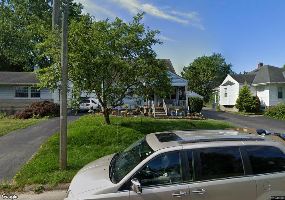 1335 Acton Rd, Columbus, OH 43224 - photo 1