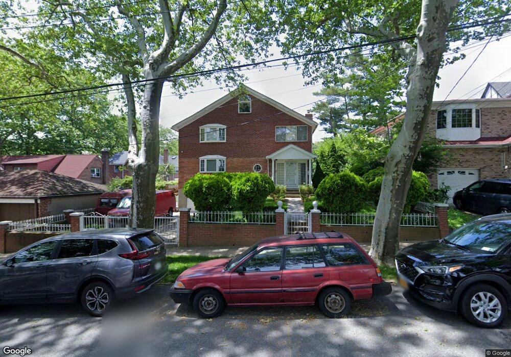 3374 190th St, Flushing, NY 11358 - photo 1