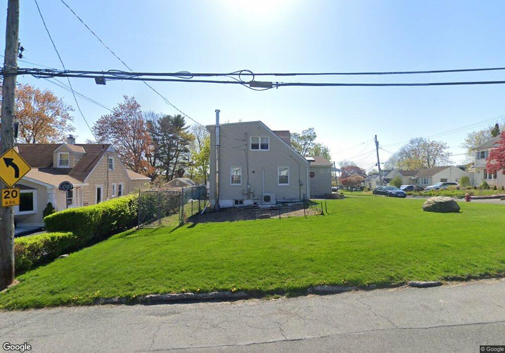 10 Remsen Cir, Yonkers, NY 10710 - photo 1