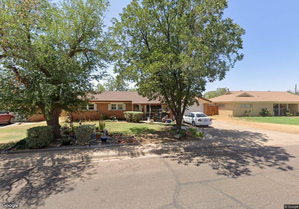 806 W Spruce Ave, Midland, TX 79705 - photo 1