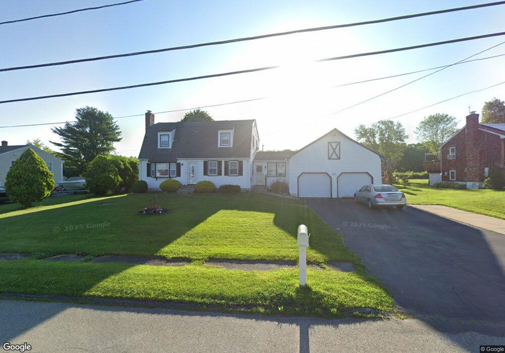 38 Lincoln Ln, Dracut, MA 01826 - photo 1