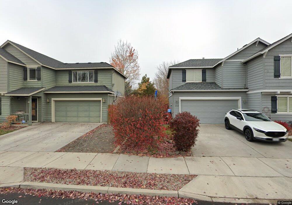 2935 SW Deschutes Ave, Redmond, OR 97756 - photo 1