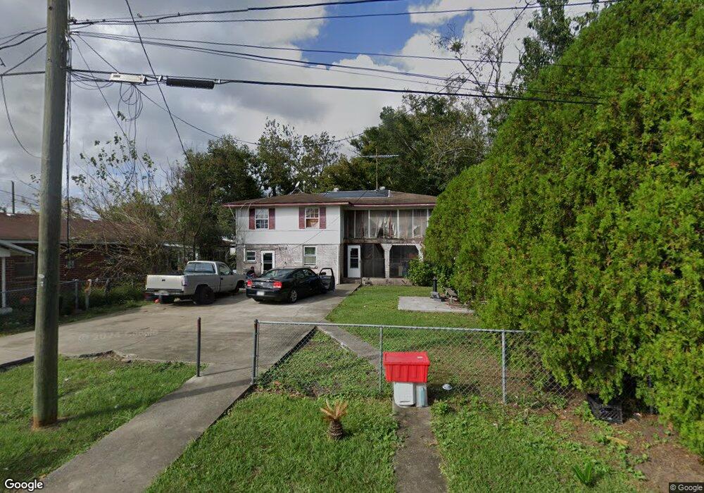 1805 3rd St, Brunswick, GA 31520 - photo 1