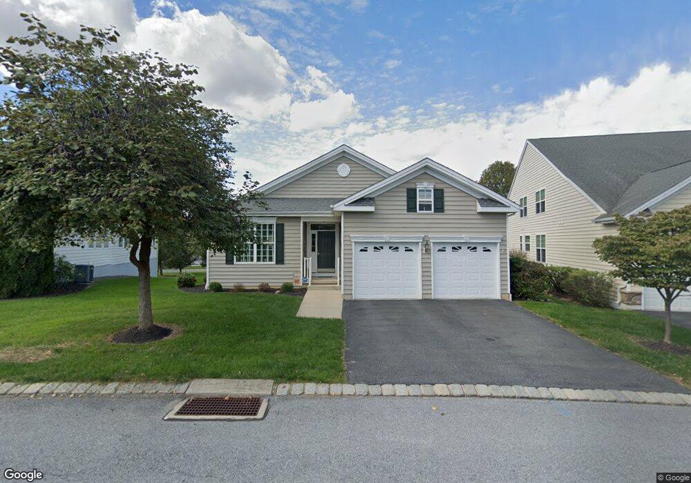 674 Hawthorne Ln unit 70, Mount Joy, PA 17552 - photo 1